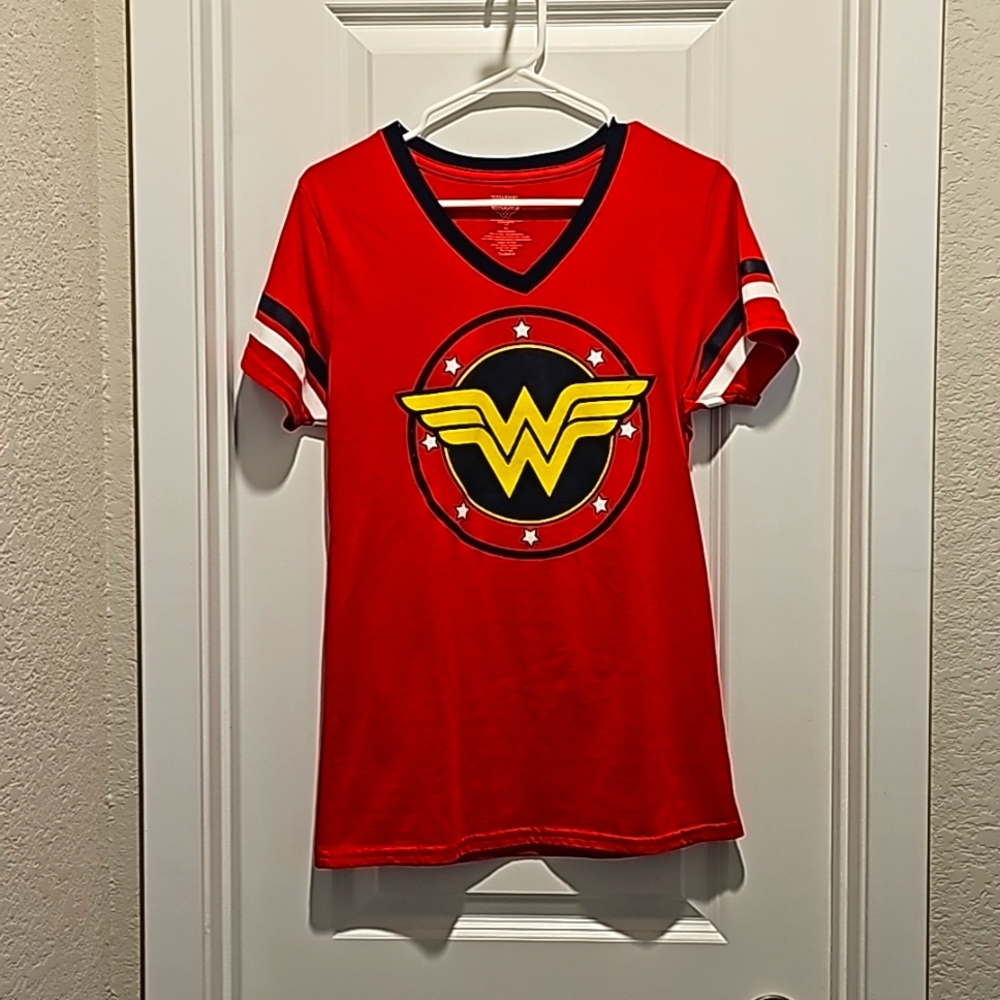 Wonder woman womens t-shirt